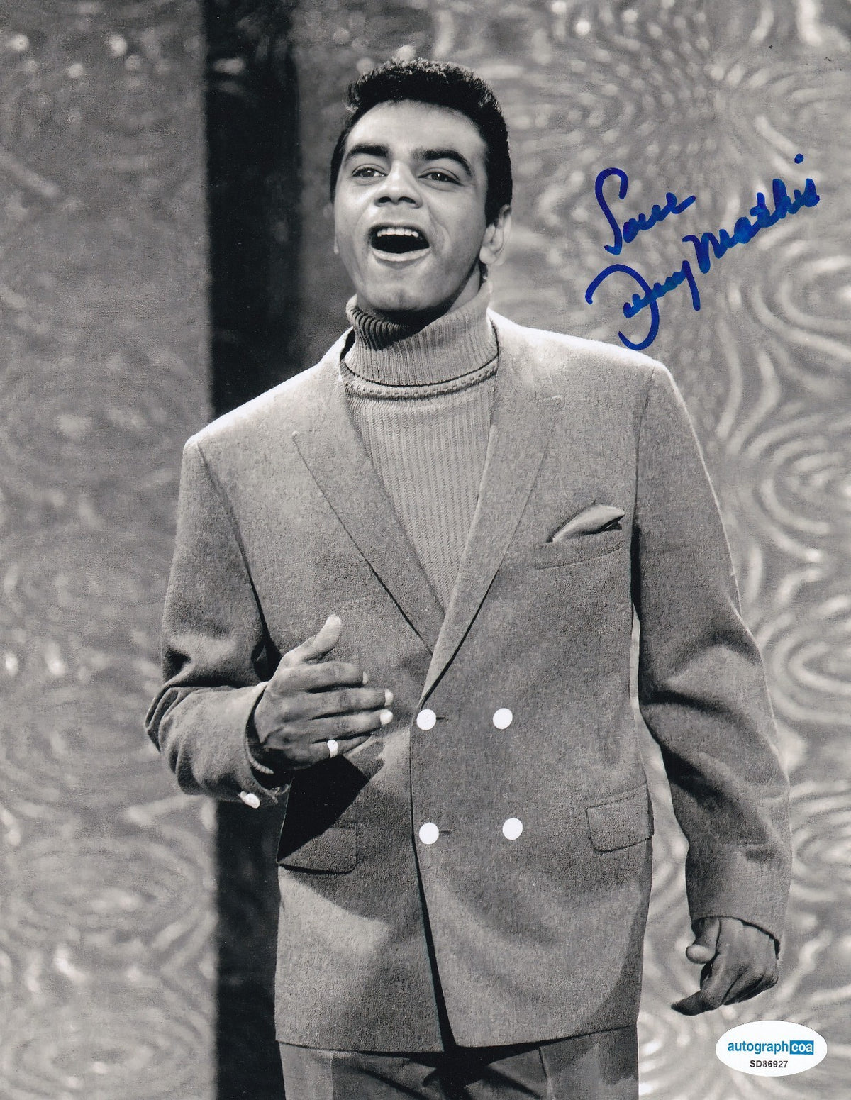JOHNNY MATHIS signed LEGENDARY Music Singer (MISTY) 8X10 photo ACOA SD86927