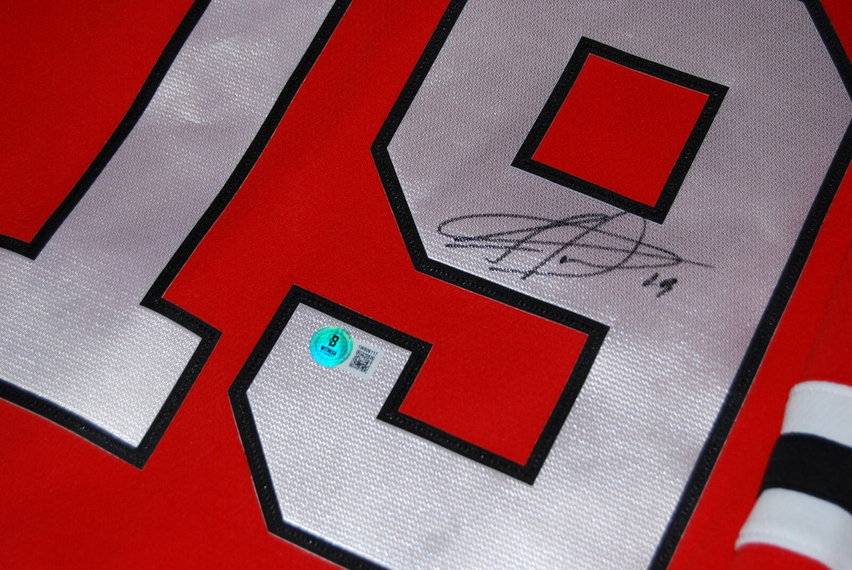 JONATHAN TOEWS signed (CHICAGO BLACKHAWKS) Womens hockey jersey BECKETT 1W806117