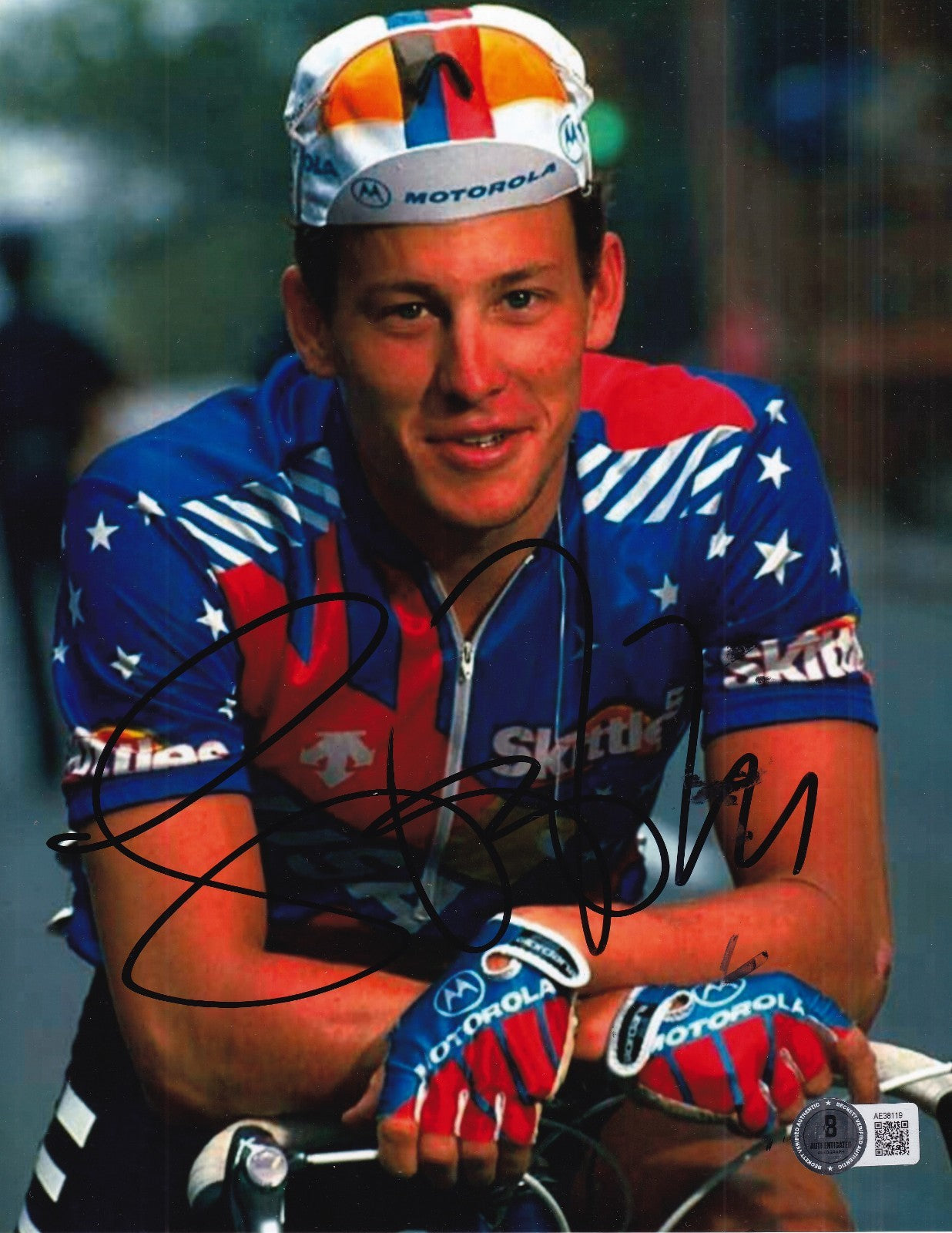 LANCE ARMSTRONG signed (TOUR DE FRANCE) CYCLIST 8X10 photo BECKETT BAS AE38119