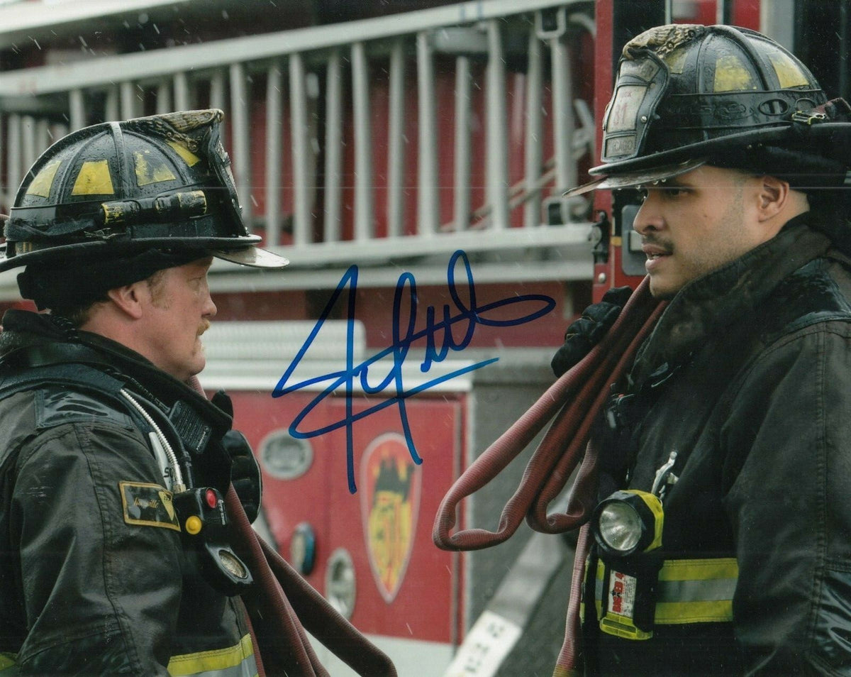 JOE MINOSO signed (CHICAGO FIRE) TV SHOW auto 8X10 photo *Joe Cruz* W/COA #4