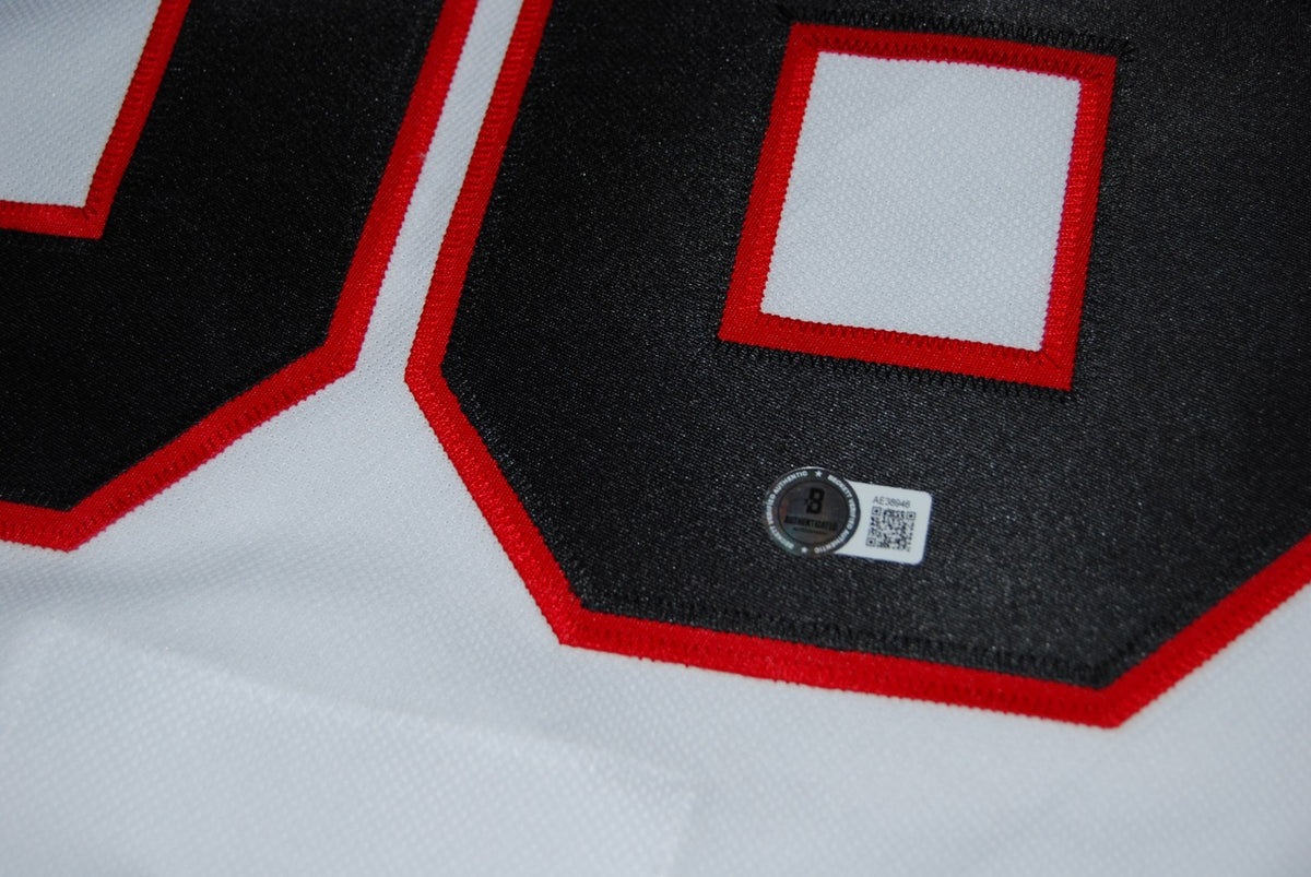 CONNOR BEDARD signed (CHICAGO BLACKHAWKS) Premium hockey jersey BECKETT AE38946