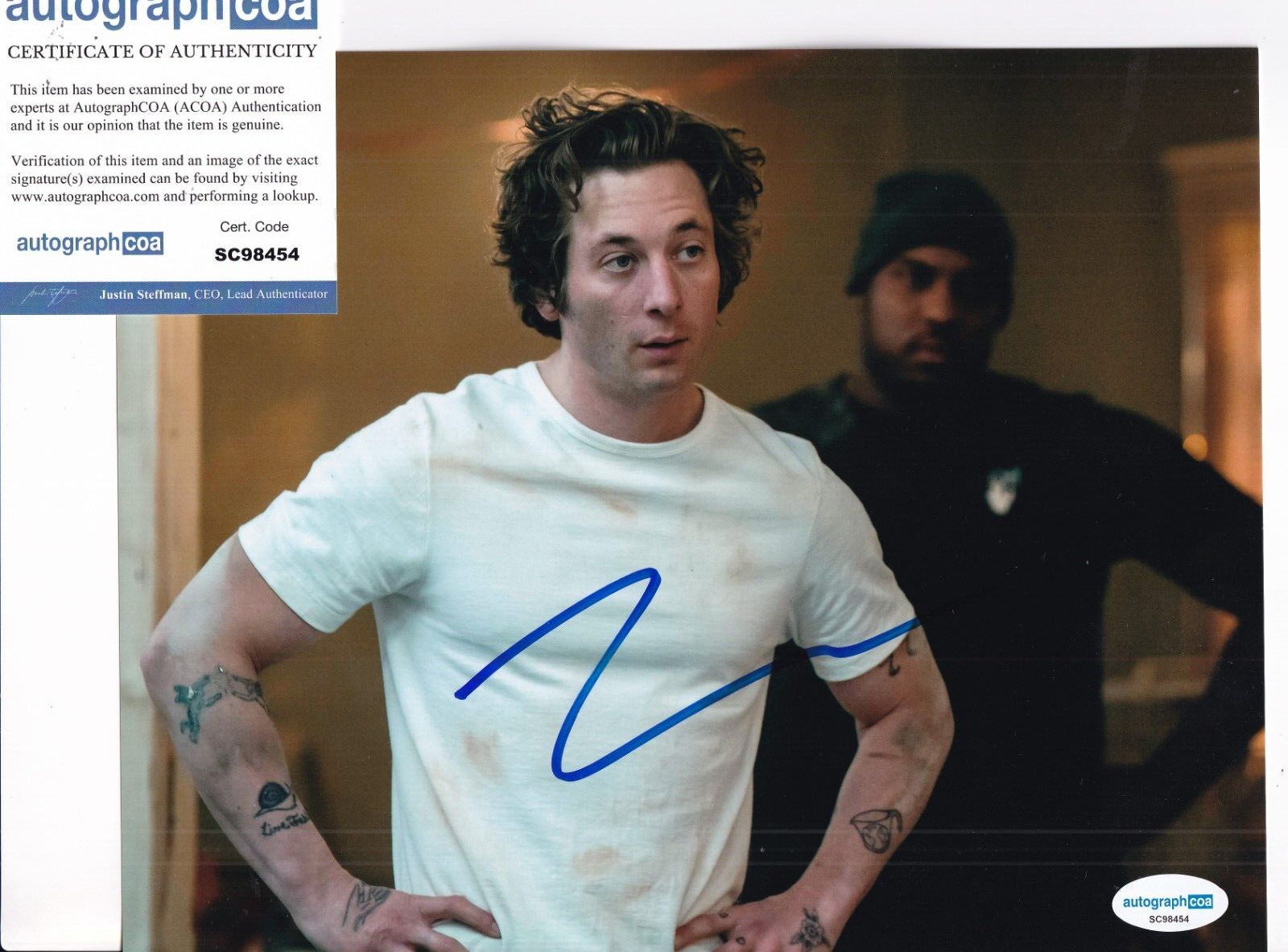 JEREMY ALLEN WHITE signed (THE BEAR) Chef Carmen 8X10 photo ACOA SC98454