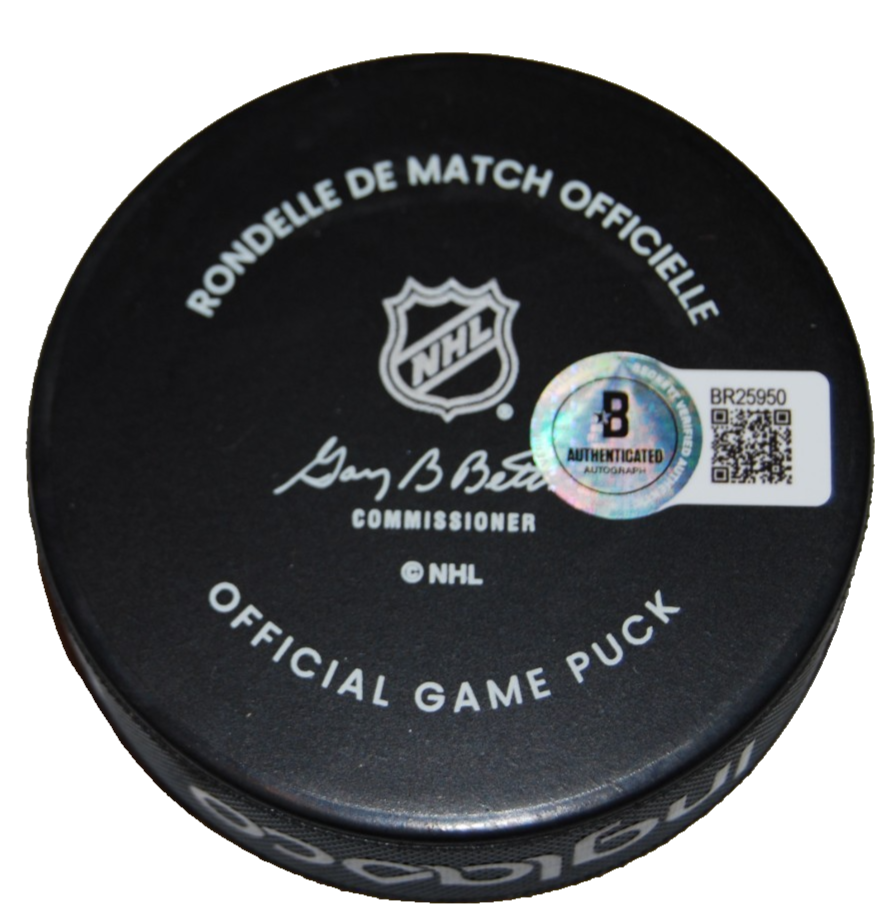 SEMYON VARLAMOV signed (NEW YORK ISLANDERS) Hockey game puck BECKETT BR25950