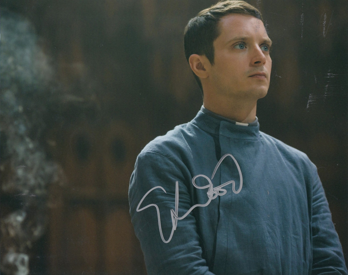 ELIJAH WOOD signed *The Last Witch Hunter* 8X10 photo *PROOF* W/COA Dolan 37 #1
