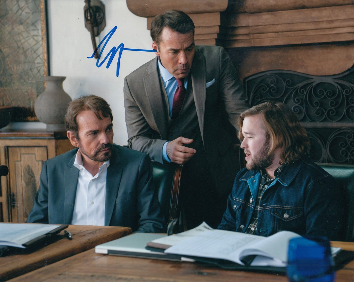 HALEY JOEL OSMENT signed (ENTOURAGE) Movie 8X10 *Travis McCredle* photo W/COA #2