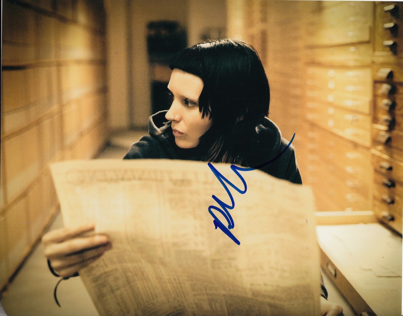 ROONEY MARA signed *THE GIRL WITH THE DRAGON TATTOO* 8X10 photo W/COA Lisbeth #2