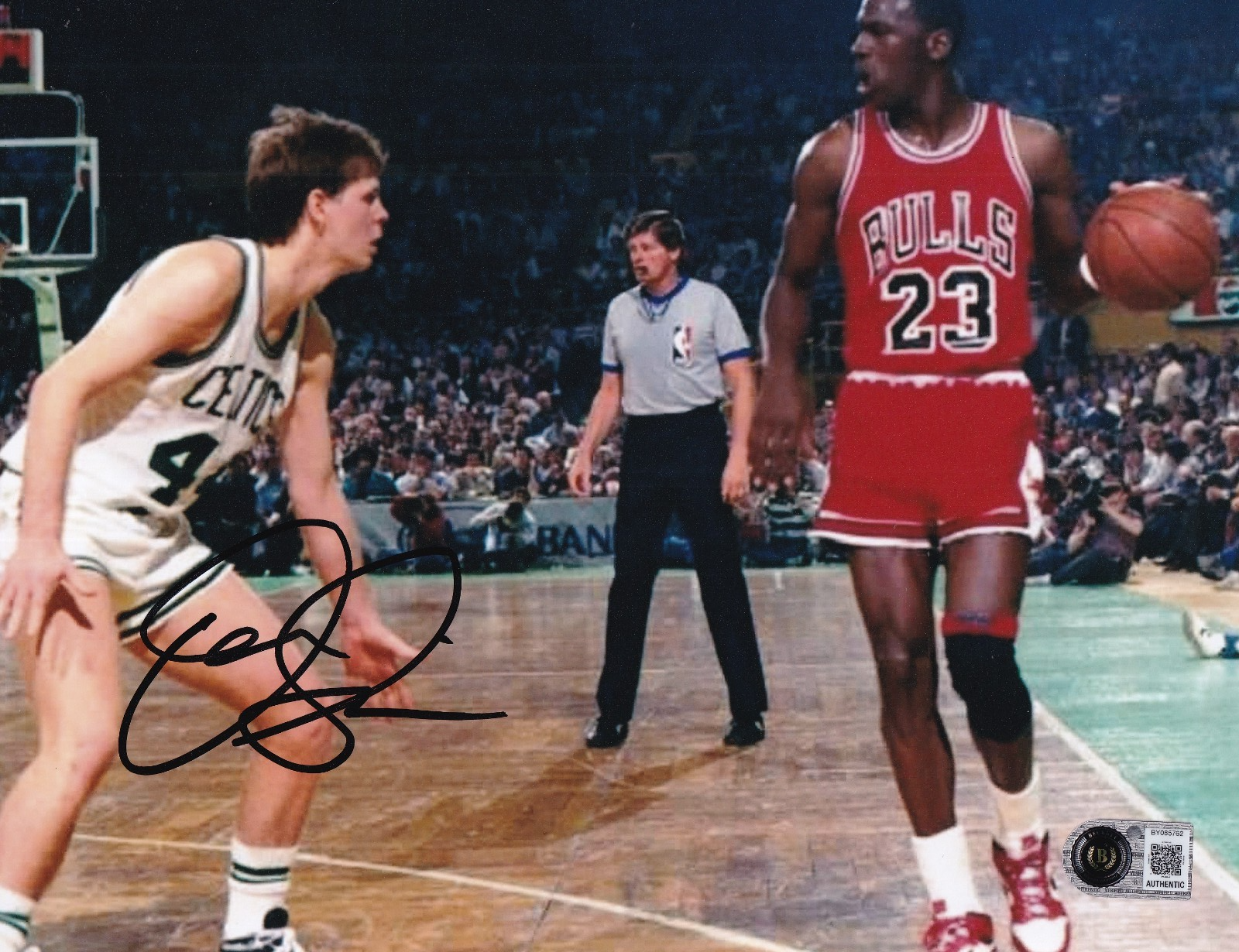 DANNY AINGE signed (BOSTON CELTICS) basketball 8x10 photo BECKETT BY085762
