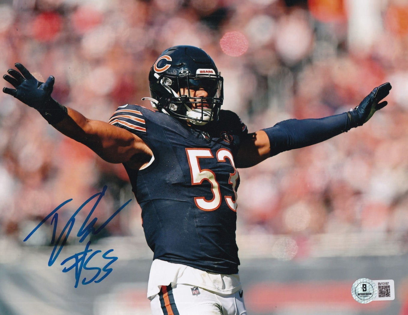 TJ EDWARDS signed (CHICAGO BEARS) Football 8X10 photo BECKETT BAS BV13187