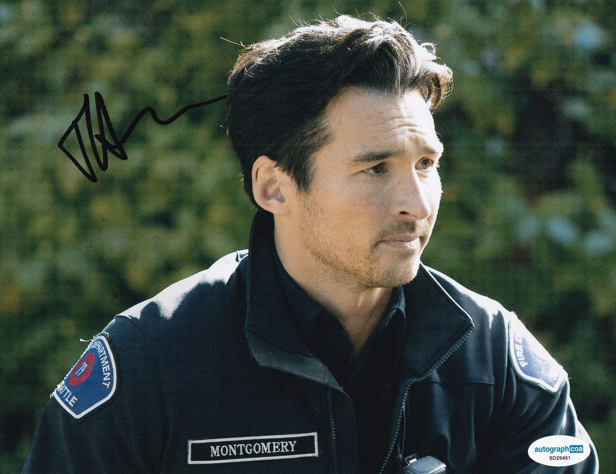 JAY HAYDEN signed (STATION 19) Travis Montgomery 8X10 photo ACOA SD29451