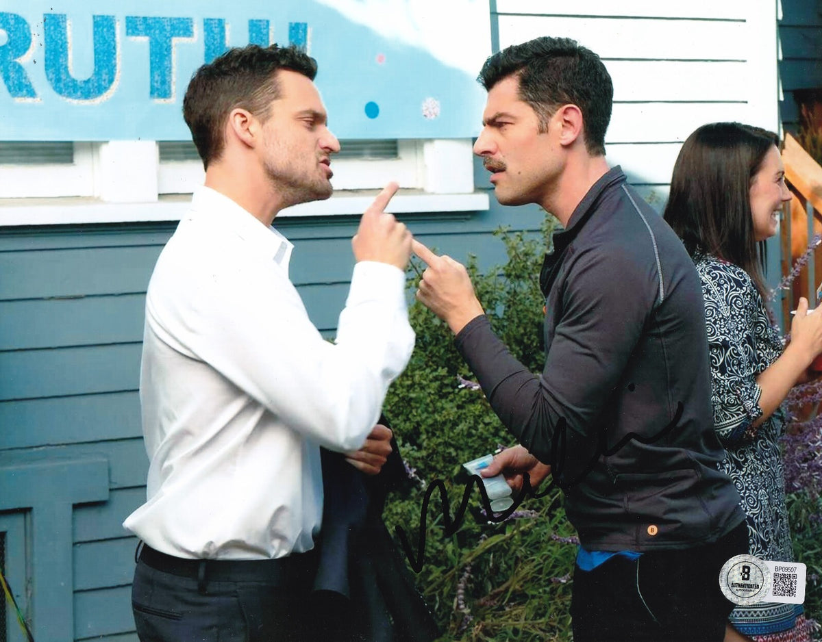 MAX GREENFIELD signed (NEW GIRL) Schmidt autographed 8X10 BECKETT BAS BP09507