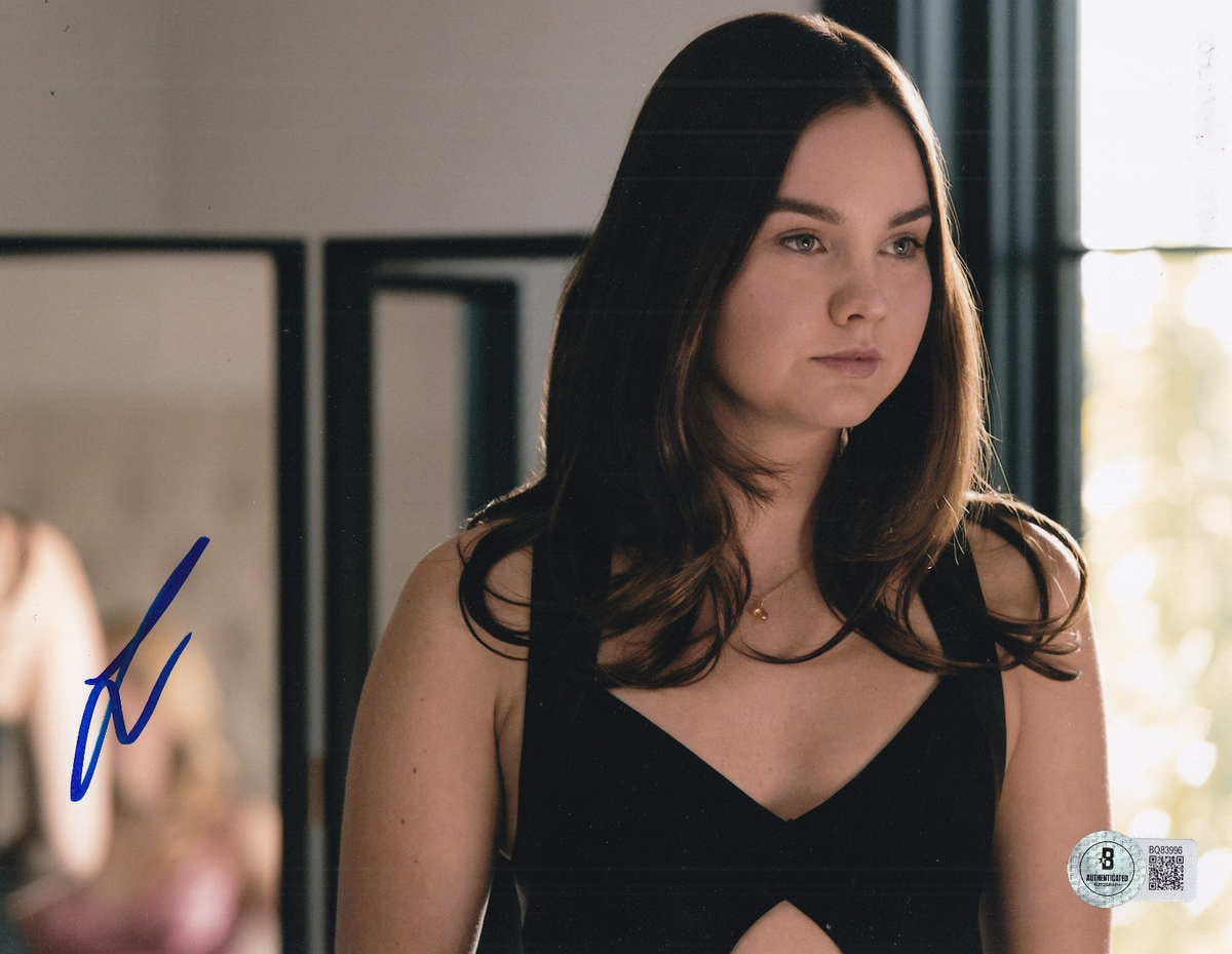 LIANA LIBERATO signed (LIGHT AS A FEATHER) McKenna 8X10 photo BECKETT BQ83996