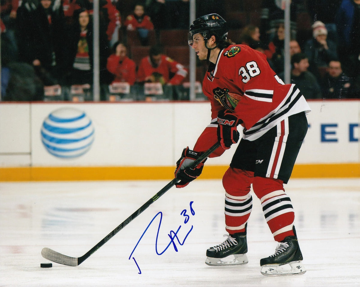 RYAN HARTMAN signed (CHICAGO BLACKHAWKS) autograph HOCKEY 8X10 photo W/COA #5