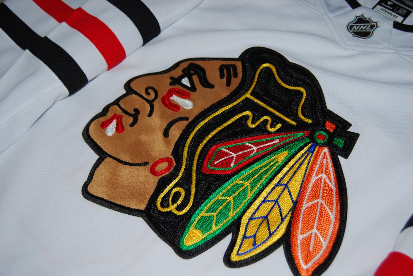 CONNOR BEDARD signed (CHICAGO BLACKHAWKS) Premium hockey jersey BECKETT AE38946