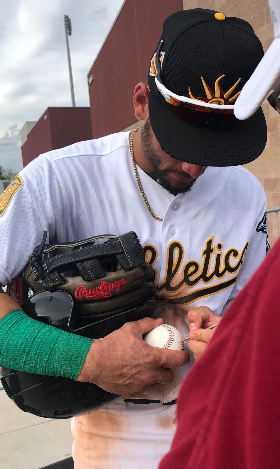 LUIS BARRERA signed OML Major League baseball (OAKLAND A'S) *PROOF* W/COA