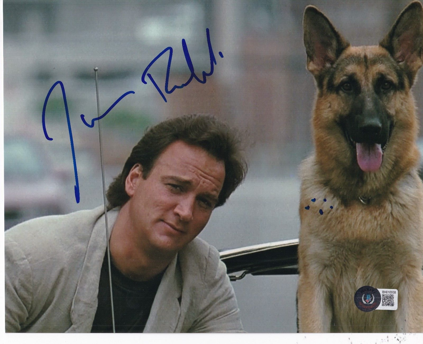 JIM BELUSHI signed (K-9) Dooley movie autographed 8X10 photo BECKETT BH010938