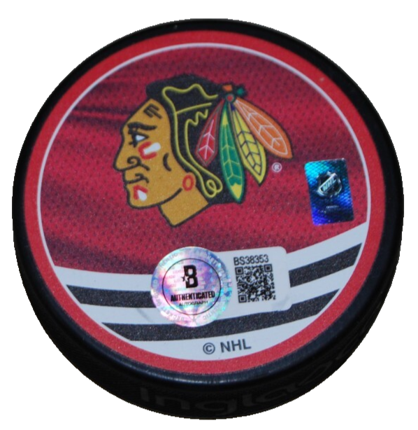 LANDON SLAGGERT signed (CHICAGO BLACKHAWKS) Reverse Retro puck BECKETT BS38353