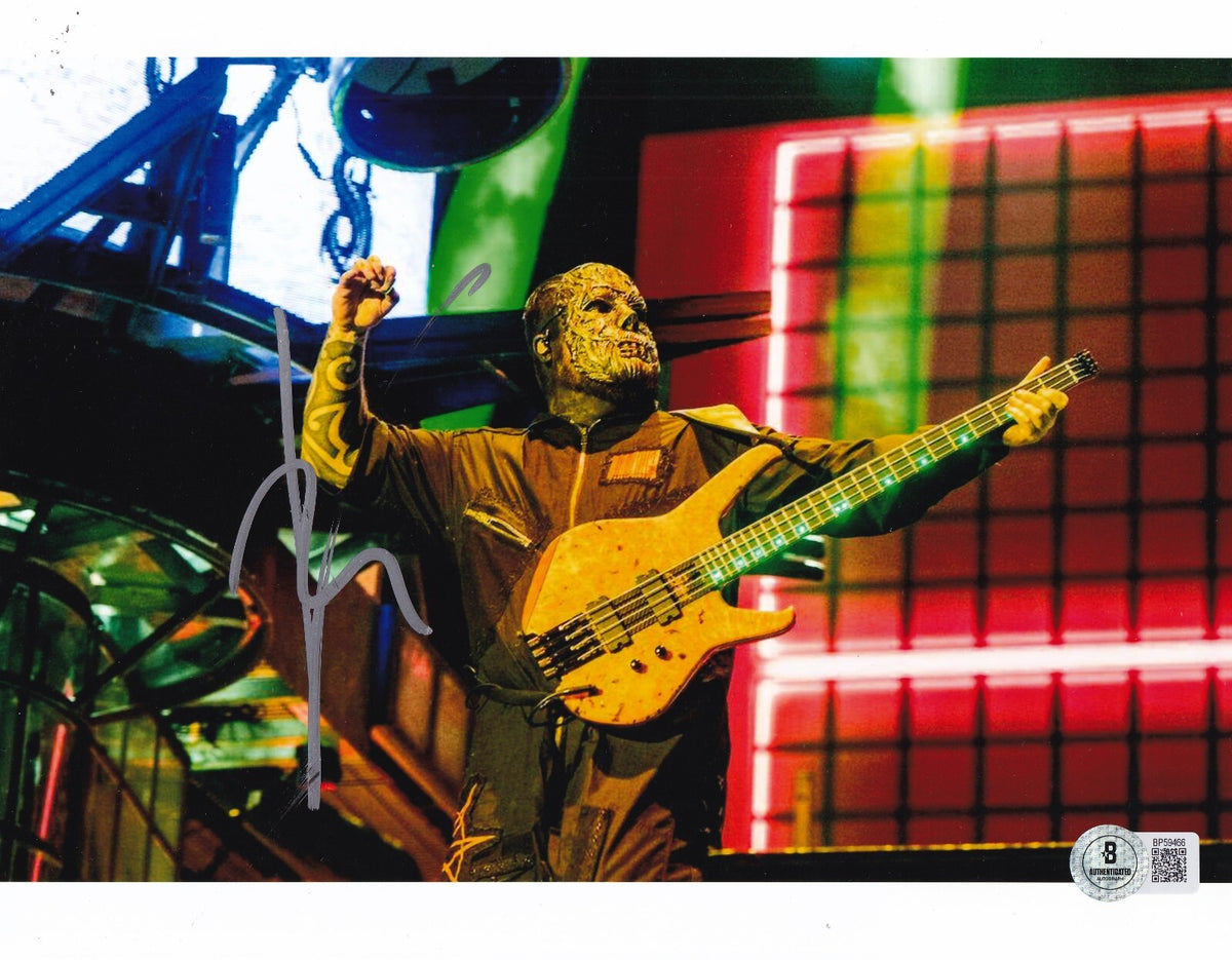 ALESSANDRO VENTURELLA signed (SLIPKNOT) VMAN music 8x10 photo BECKETT BP59466