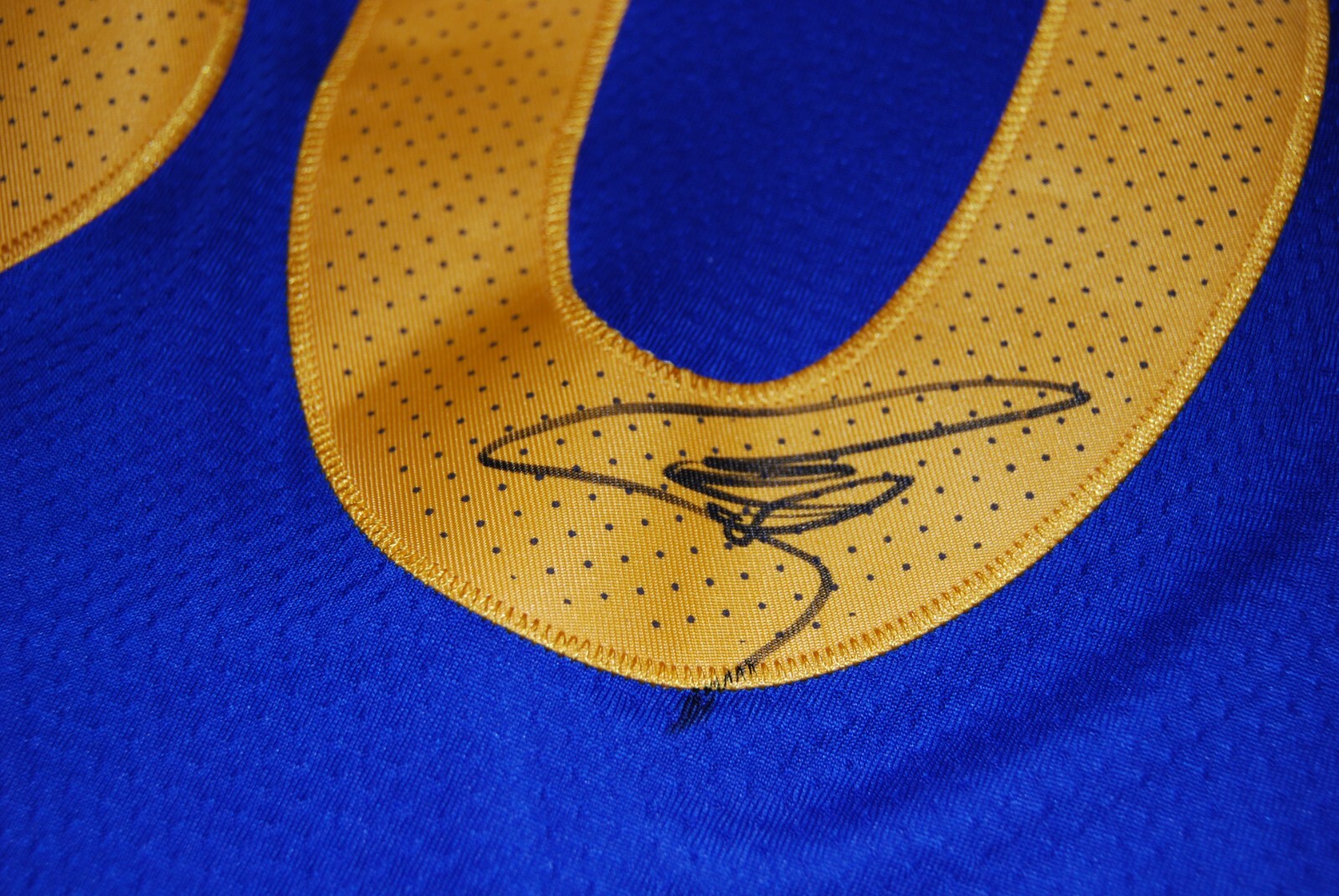 STEPHEN CURRY signed (GOLDEN STATE WARRIORS) basketball jersey BECKETT AE14697