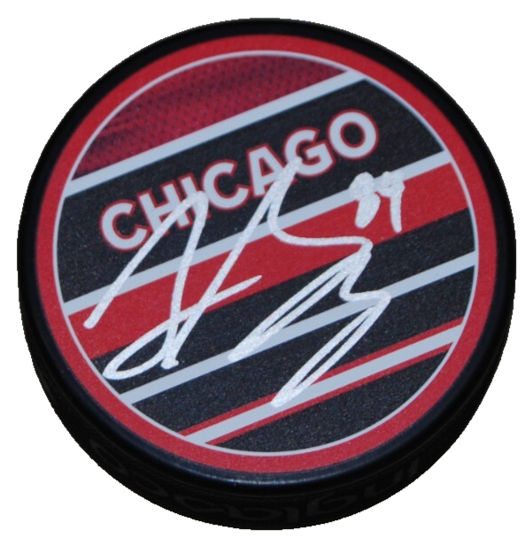 LANDON SLAGGERT signed (CHICAGO BLACKHAWKS) Reverse Retro puck BECKETT BS38353