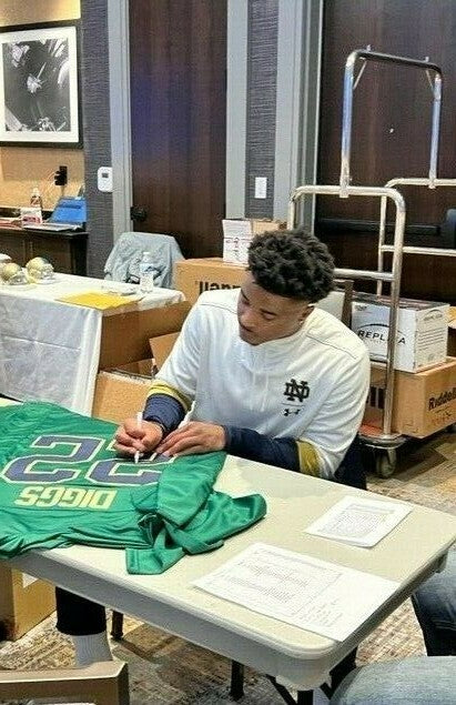 LOGAN DIGGS signed (NOTRE DAME FIGHTING IRISH) PLCT Green custom jersey JSA 