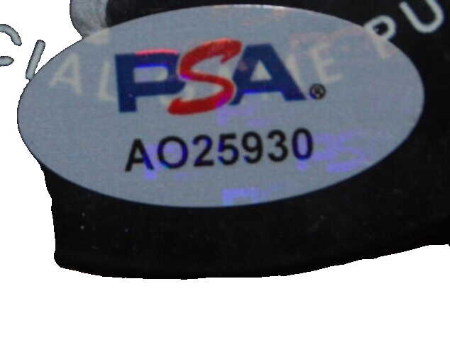 ARTYOM LEVSHUNOV signed (CHICAGO BLACKHAWKS) official game puck PSA/DNA AQ25930