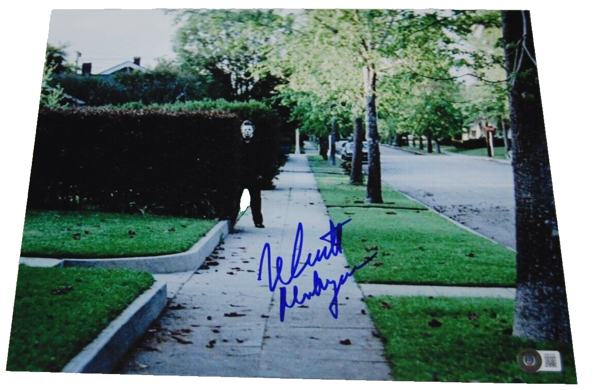 NICK CASTLE signed (HALLOWEEN) Movie 11X14 Michael Myers BECKETT BAS 1W002726