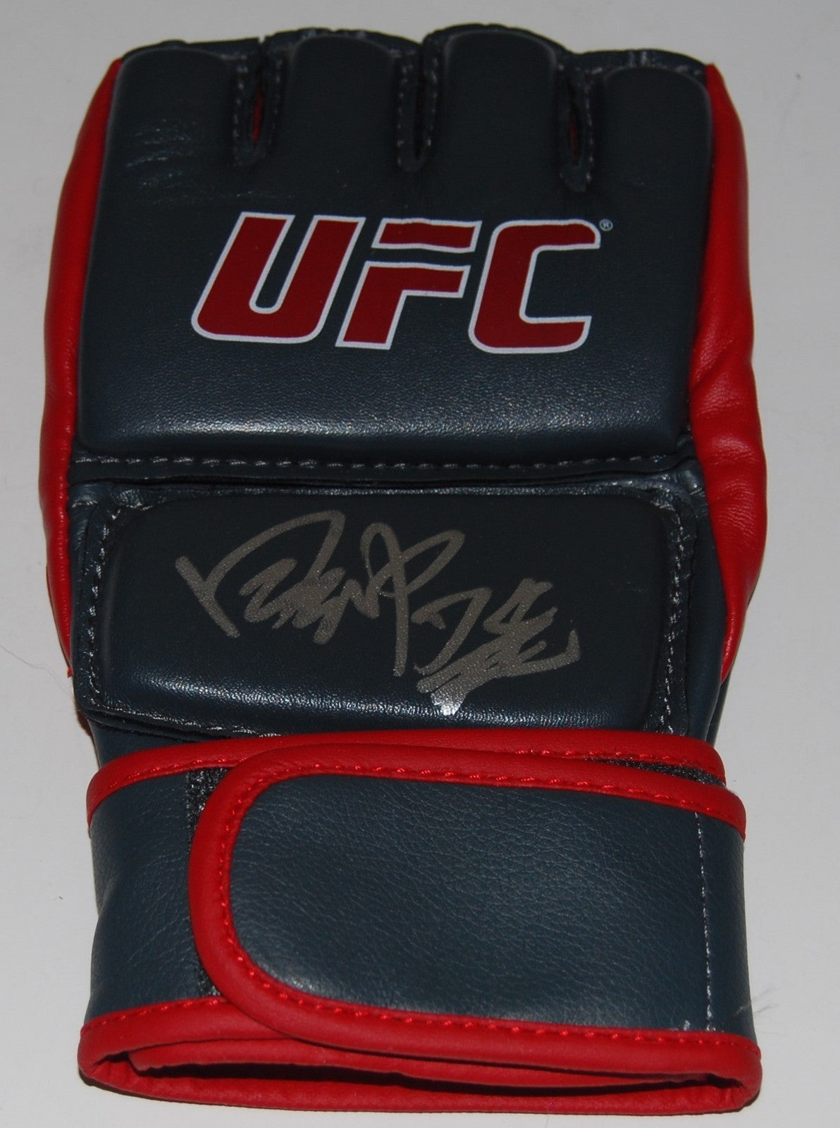 HATSU HIOKI signed (UFC FIGHTING GLOVE) MMA *JAPAN JAPANESE* IRON BROOM W/COA