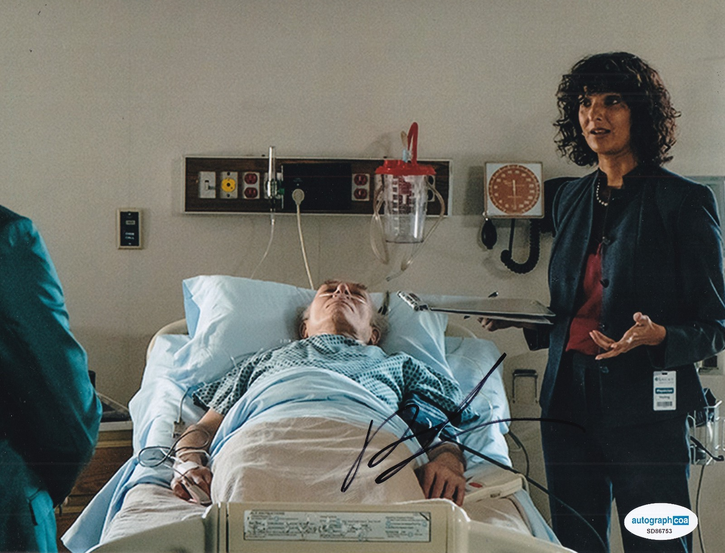 POORNA JAGANNATHAN signed (THE BLACKLIST) TV Show 8X10 photo ACOA SD86753