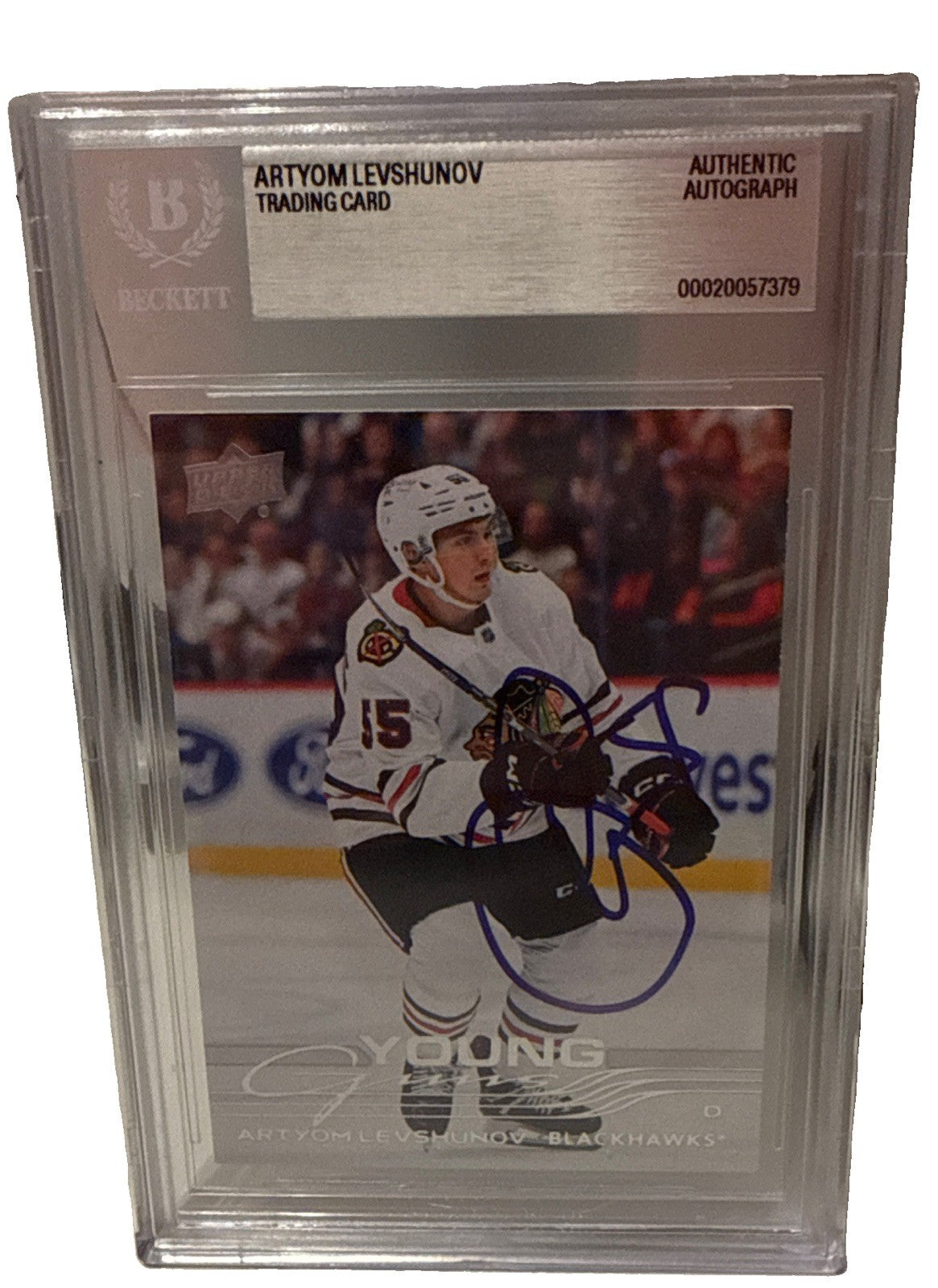 ARTYOM LEVSHUNOV signed 2025-26 Blackhawks Upper Deck Young Gun RC Card Beckett