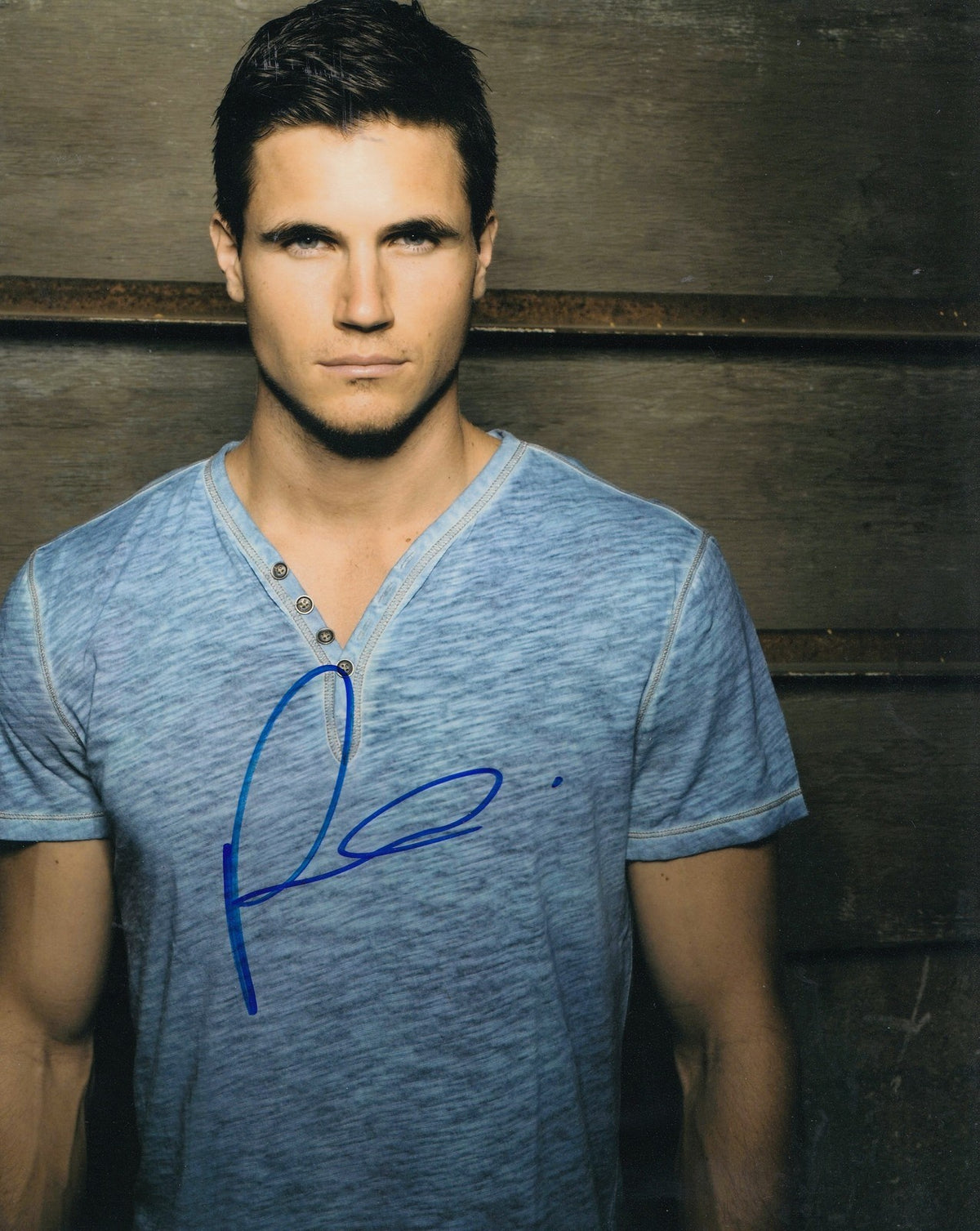 ROBBIE AMELL signed (THE TOMORROW PEOPLE) 8x10 photo *STEPHEN JAMESON* W/COA #2