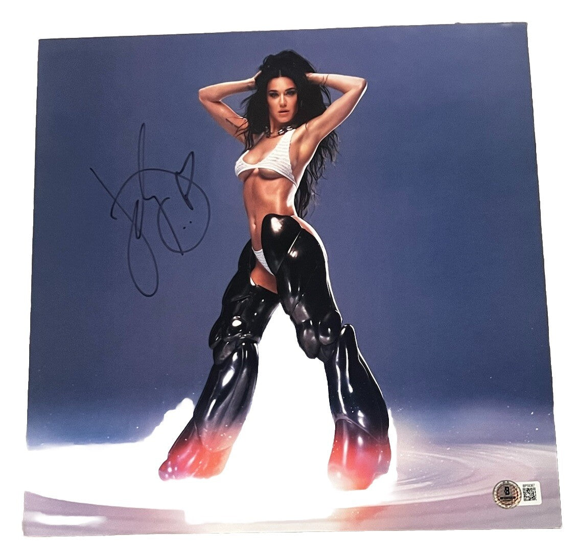 Katy Perry signed (143) Woman’s World record insert 12x12 BECKETT BAS BP59367