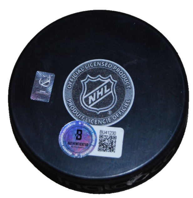 ARTYOM LEVSHUNOV signed (CHICAGO BLACKHAWKS) Centennial 100 puck BECKETT BU41230