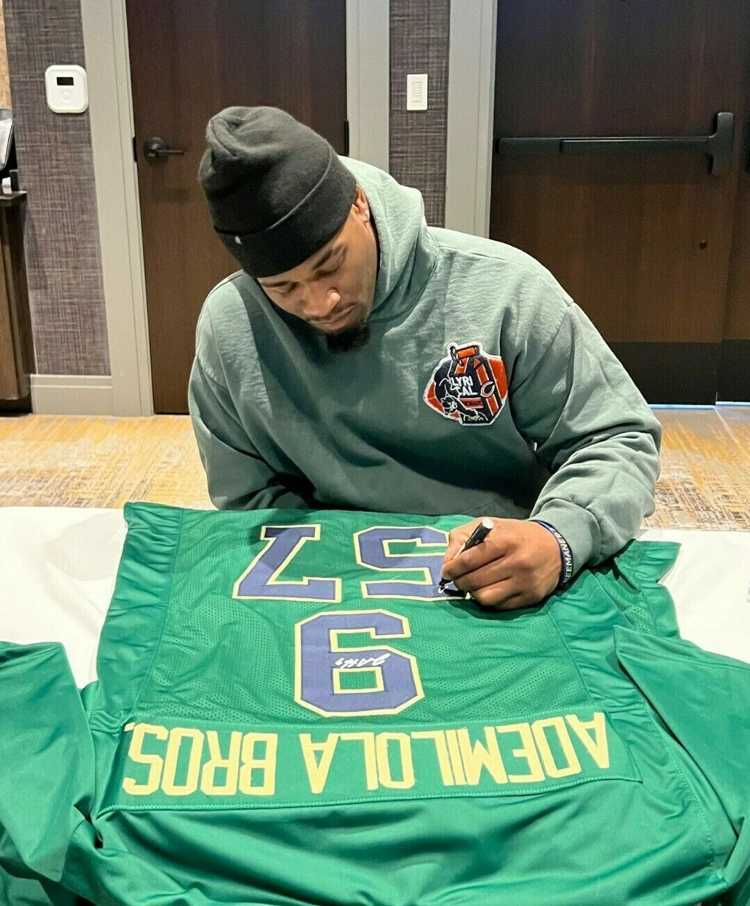 JUSTIN & JAYSON ADEMILOLA signed (NOTRE DAME FIGHTING IRISH) Green XL jersey JSA
