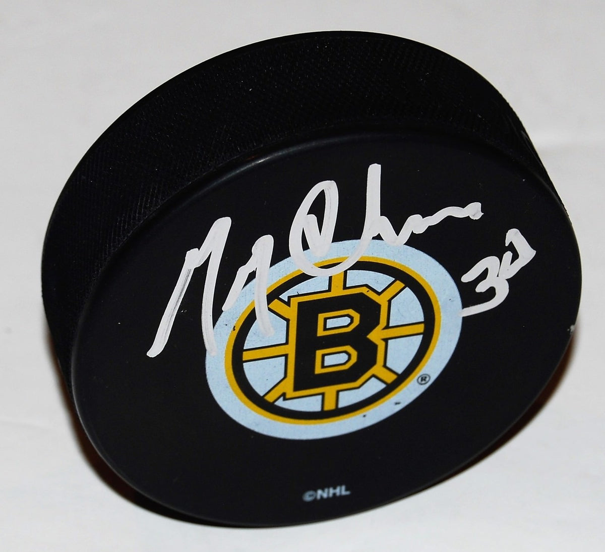 GARY CHEEVERS signed (BOSTON BRUINS) *PROOF* hockey puck W/COA
