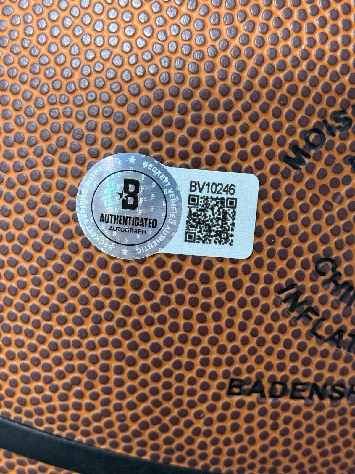 TYLER HANSBROUGH signed NORTH CAROLINA TAR HEELS logo basketball BECKETT BV10246