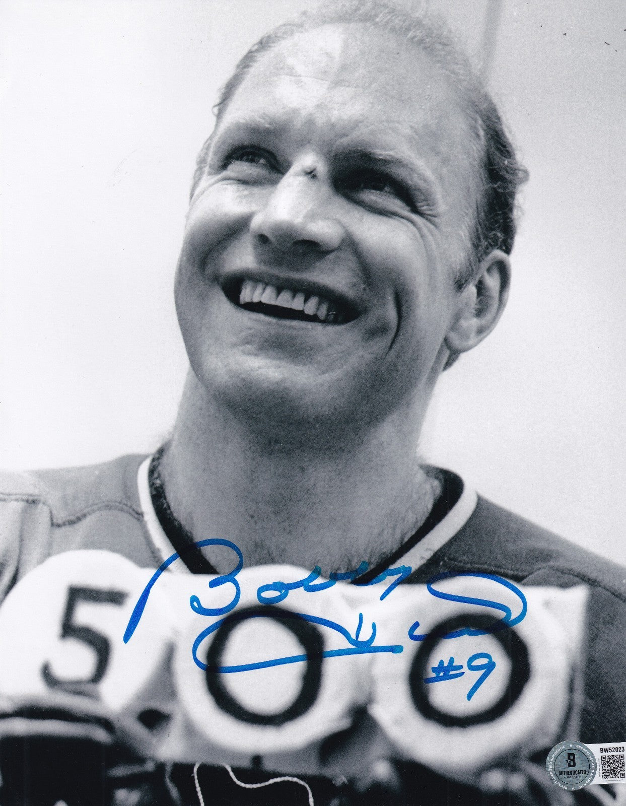 BOBBY HULL signed (CHICAGO BLACKHAWKS) Rare 8X10 photo BECKETT BAS BW52023