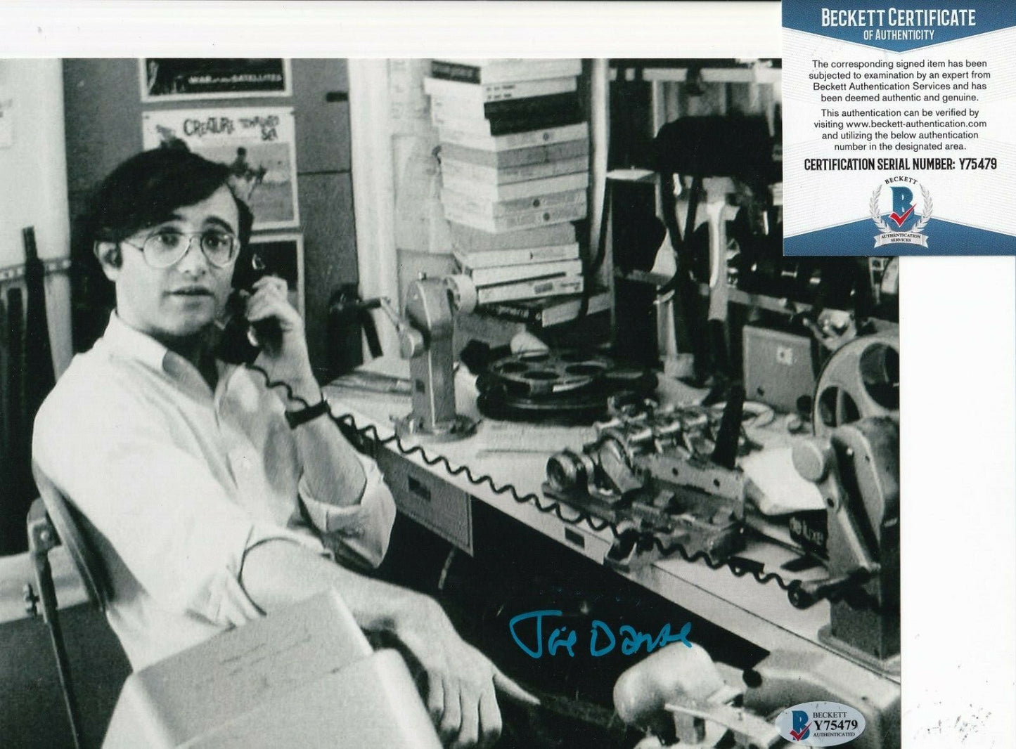 JOE DANTE signed (GREMLINS) Movie Director 8X10 photo BECKETT BAS Y75479