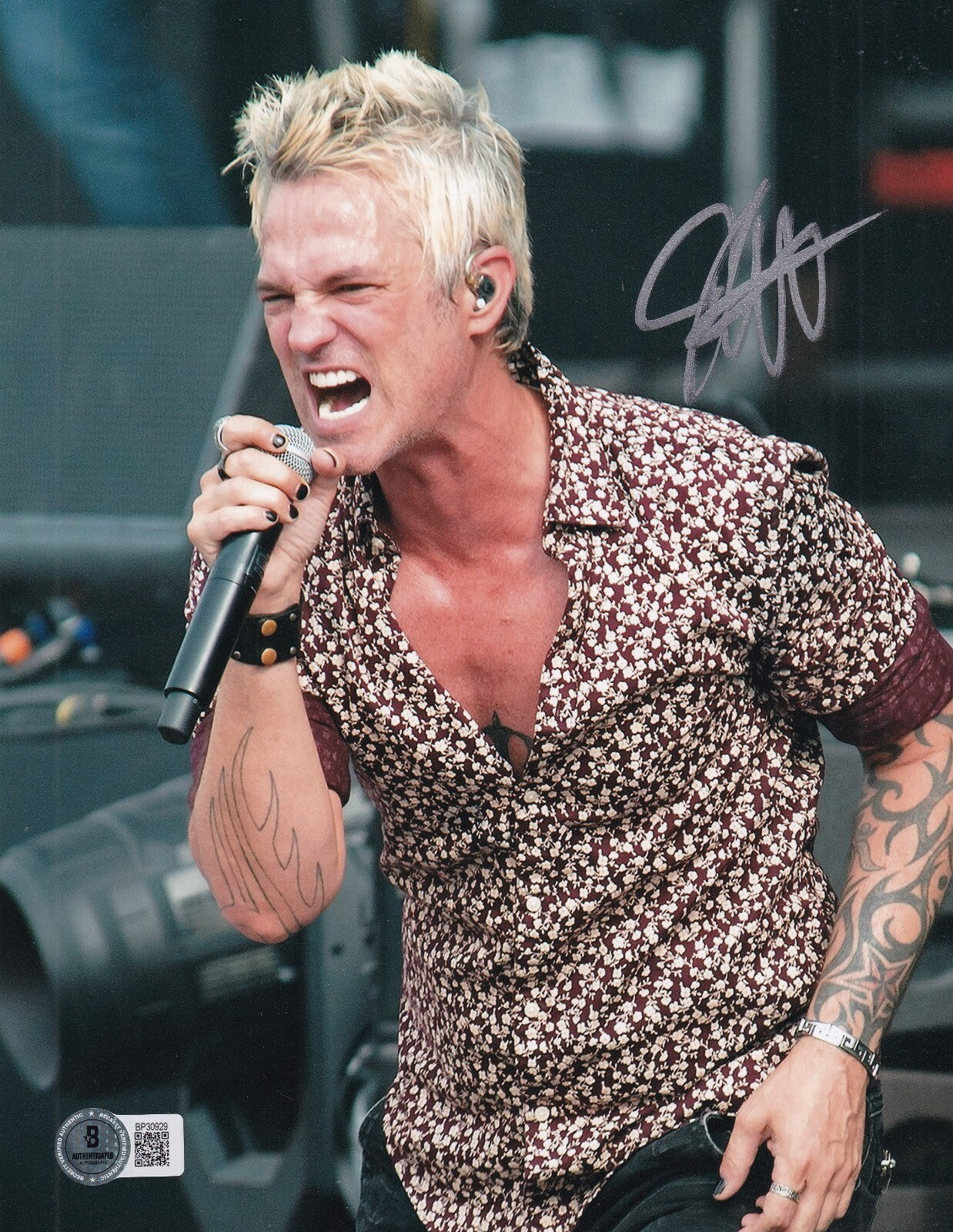 JEFF GUTT signed (STONE TEMPLE PILOTS) Music 8X10 photo BECKETT BAS BP30929