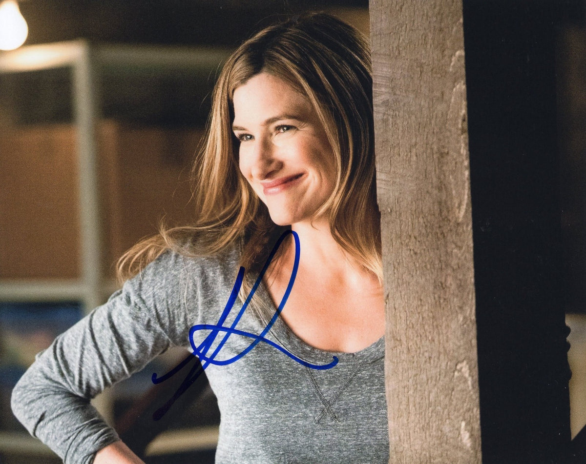 Kathryn Hahn We're The Millers Signed 8x10 Photo w/COA #4