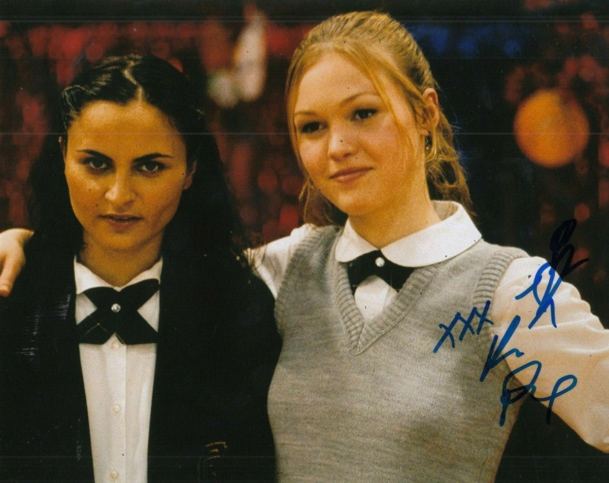RAIN PHOENIX signed (O) Movie actress autographed 8X10 photo *EMILY* W/COA