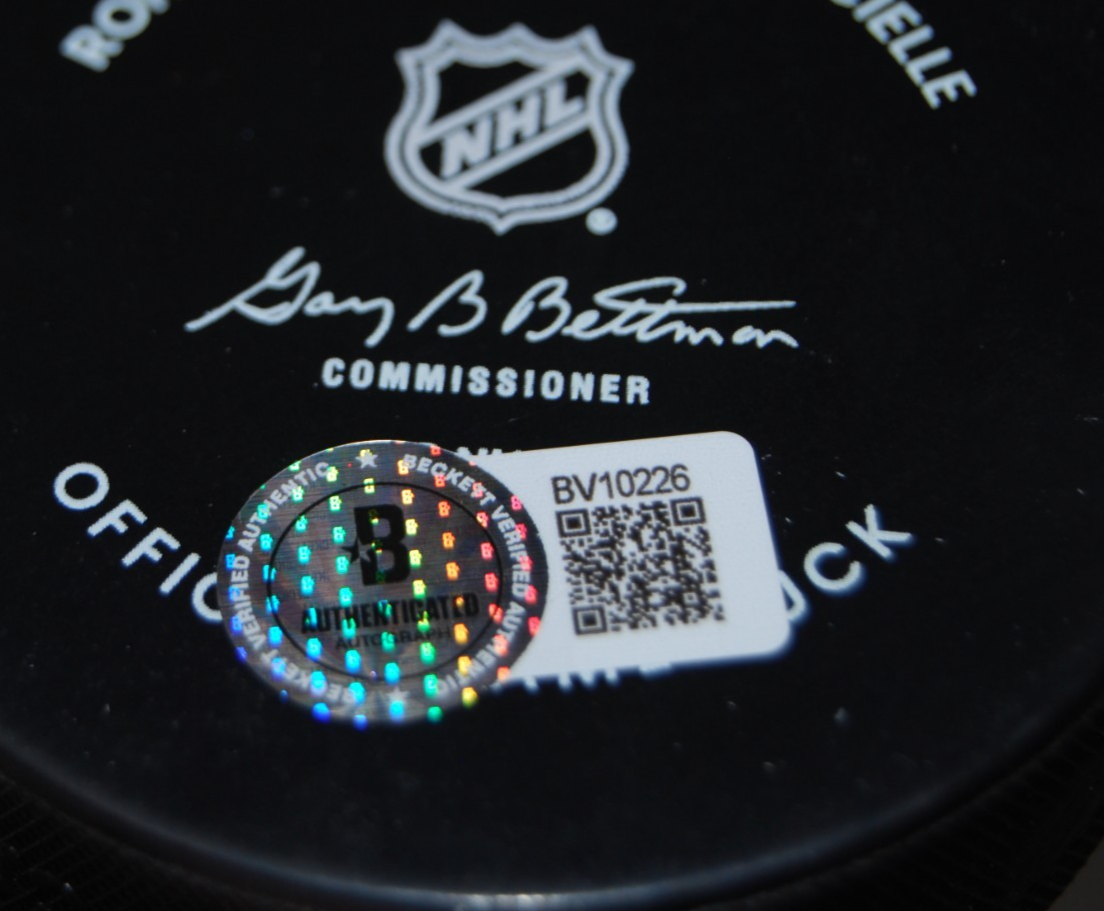 JEREMY ROENICK signed CHICAGO BLACKHAWKS 100th Anniversary puck BECKETT BV10226
