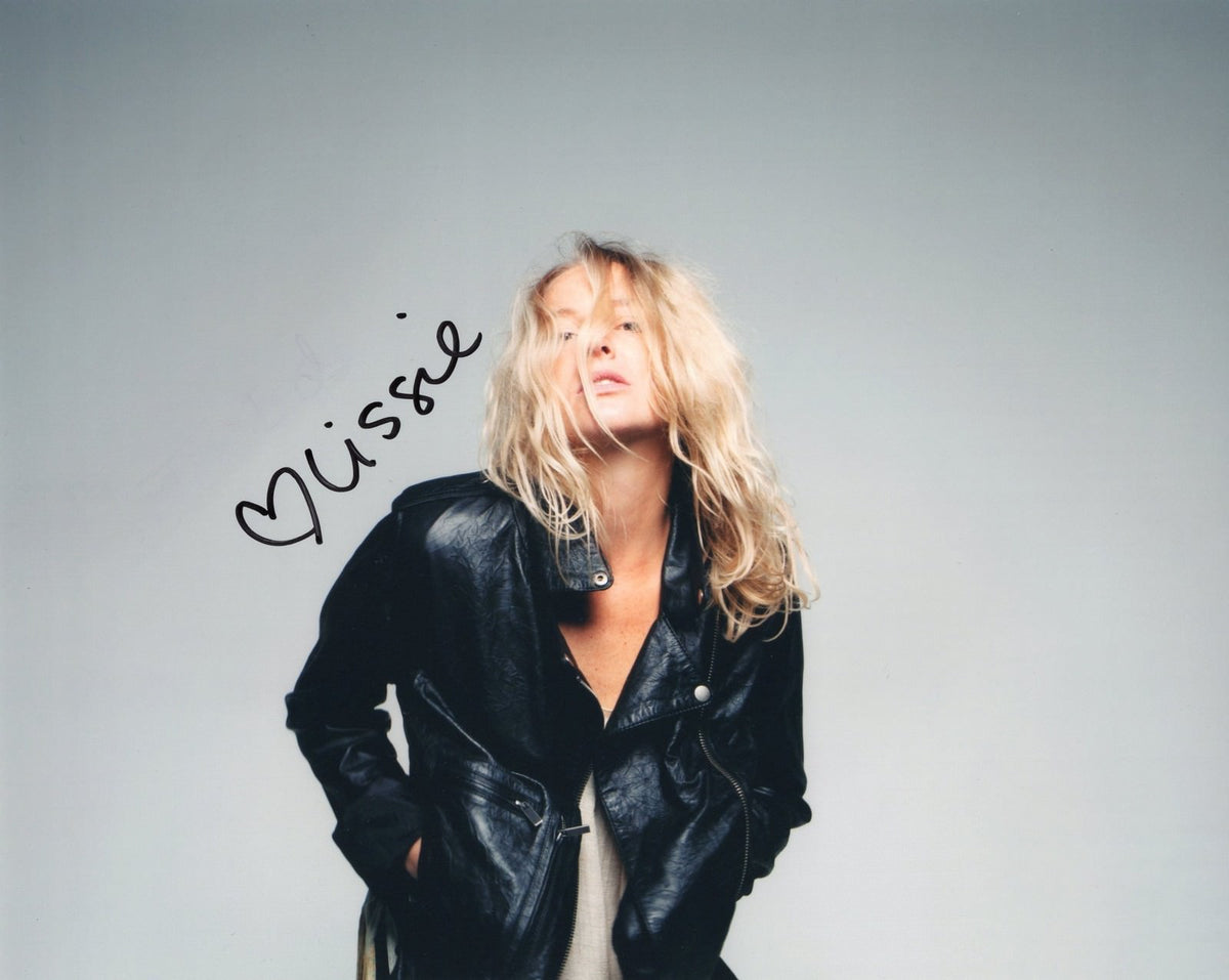 Lissie signed 8x10 Photograph w/COA Elisabeth Maurus Country Folk Rock #1