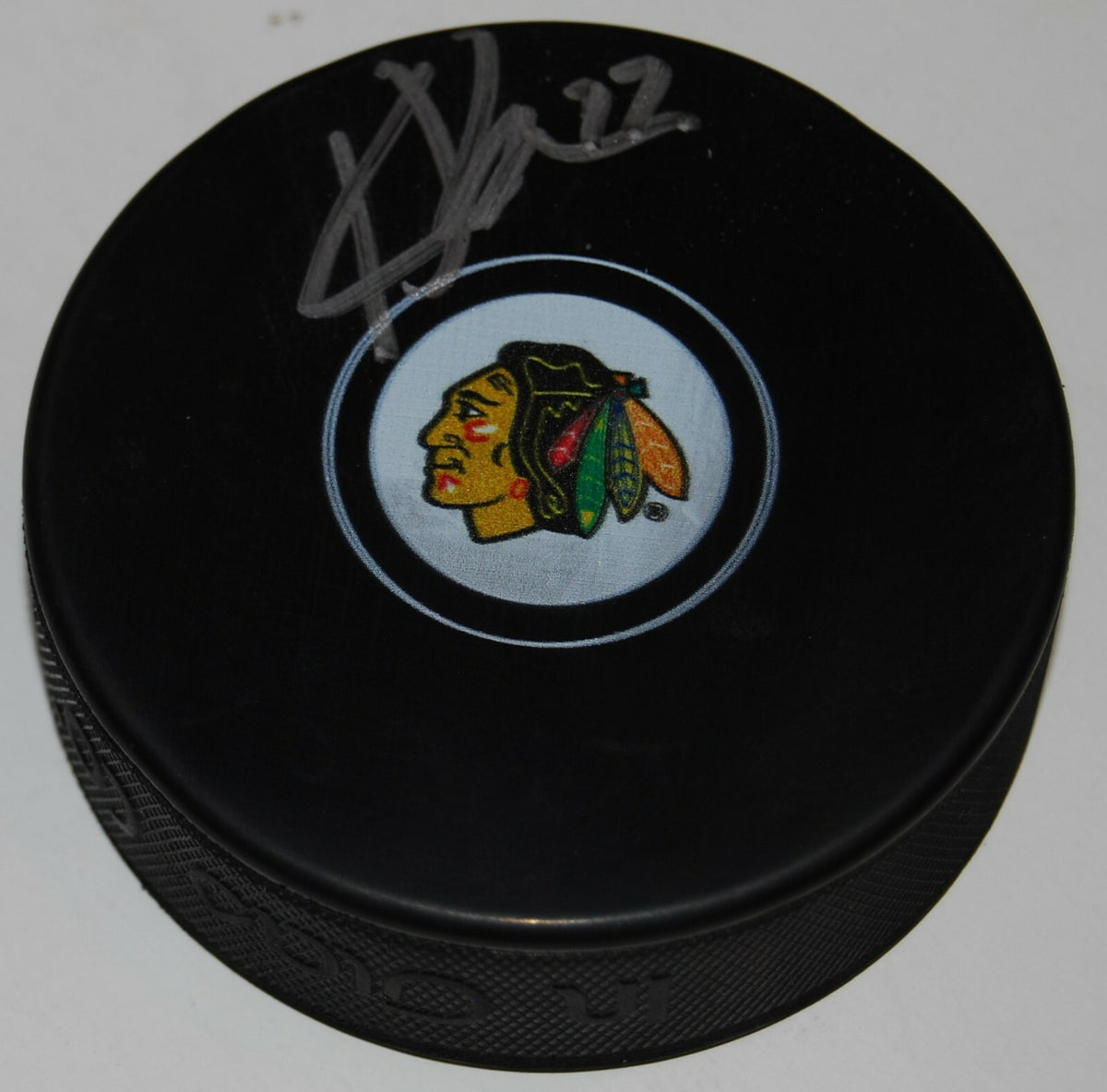 KIRBY DACH signed (CHICAGO BLACKHAWKS) Rookie autographed hockey puck W/COA