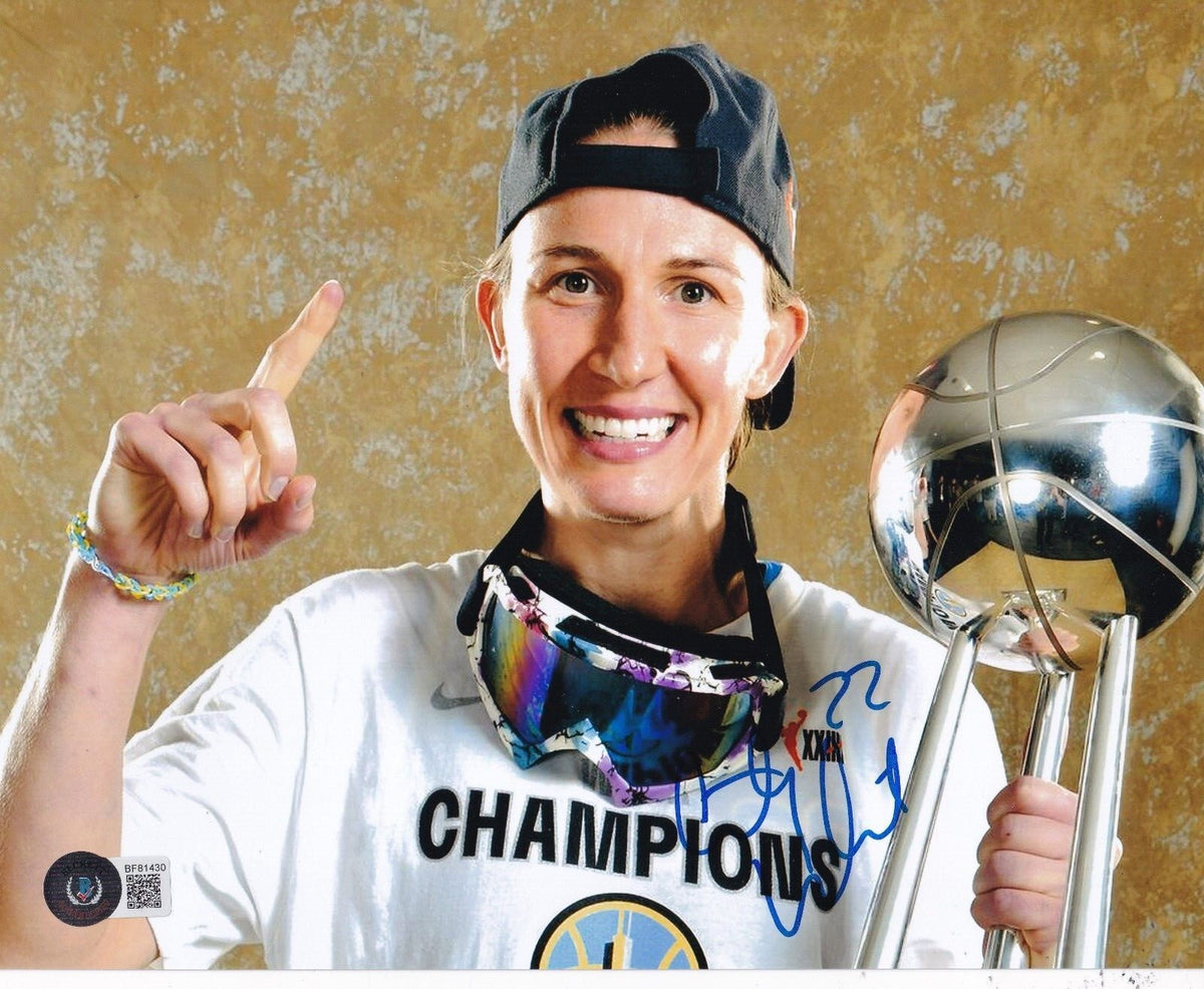 COURTNEY VANDERSLOOT signed (CHICAGO SKY) WNBA basketball 8X10 BECKETT BF81430