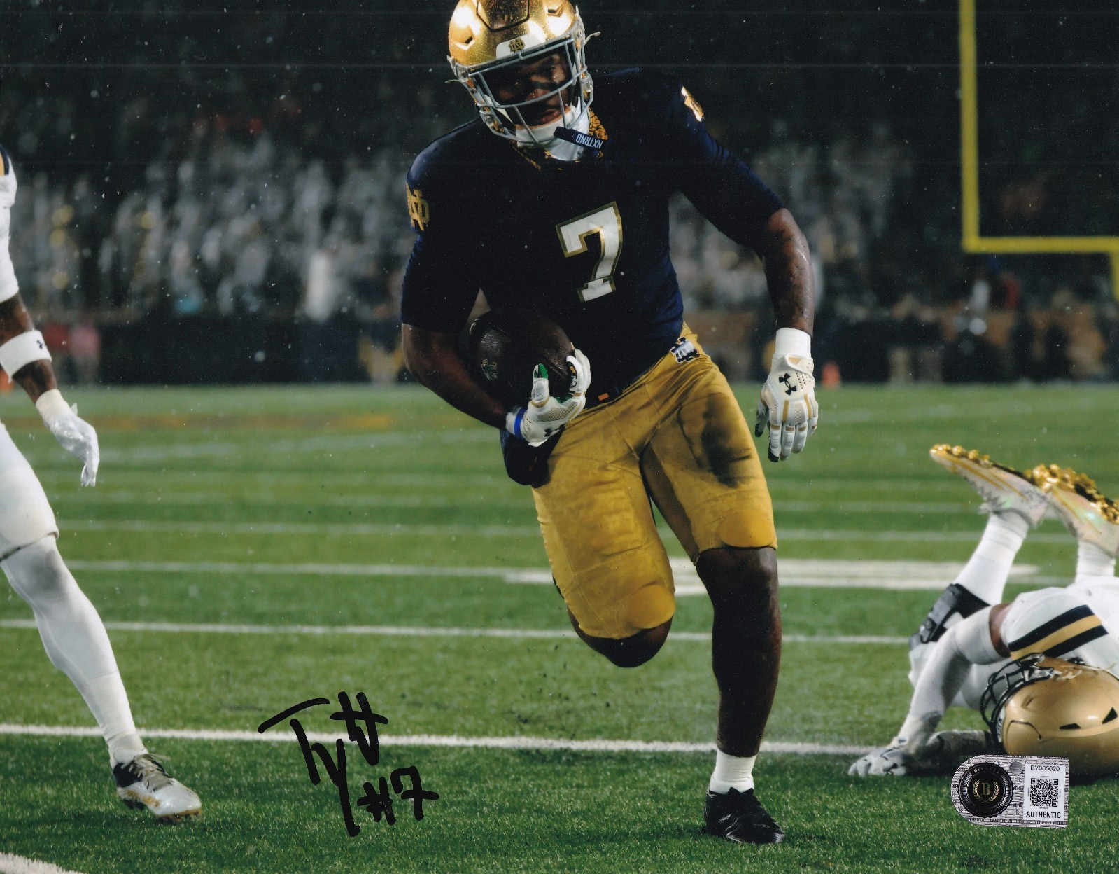 TY WASHINGTON signed (NOTRE DAME FIGHTING IRISH) 8X10 photo BECKETT BY085620