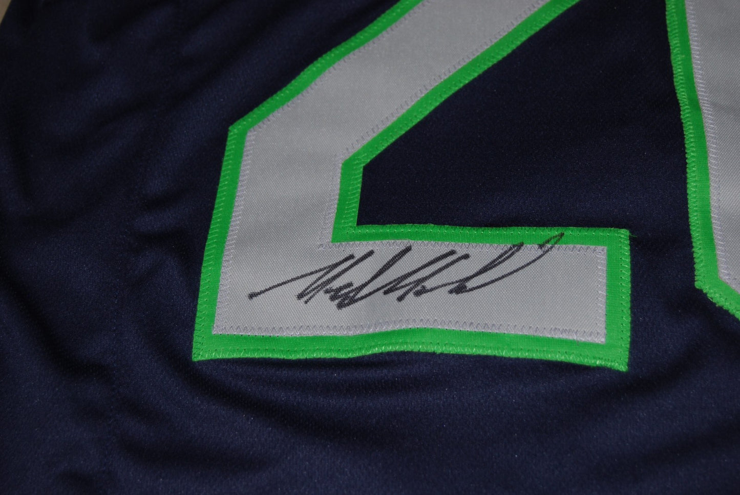 MIKE MACDONALD signed (SEATTLE SEAHAWKS) football jersey BECKETT BAS BW61047
