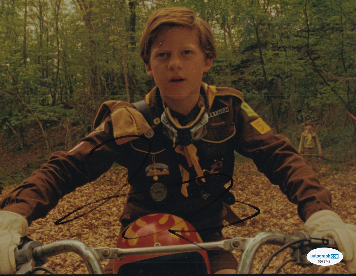 LUCAS HEDGES signed (MOONRISE KINGDOM) Redford actor 8X10 photo ACOA SD86747