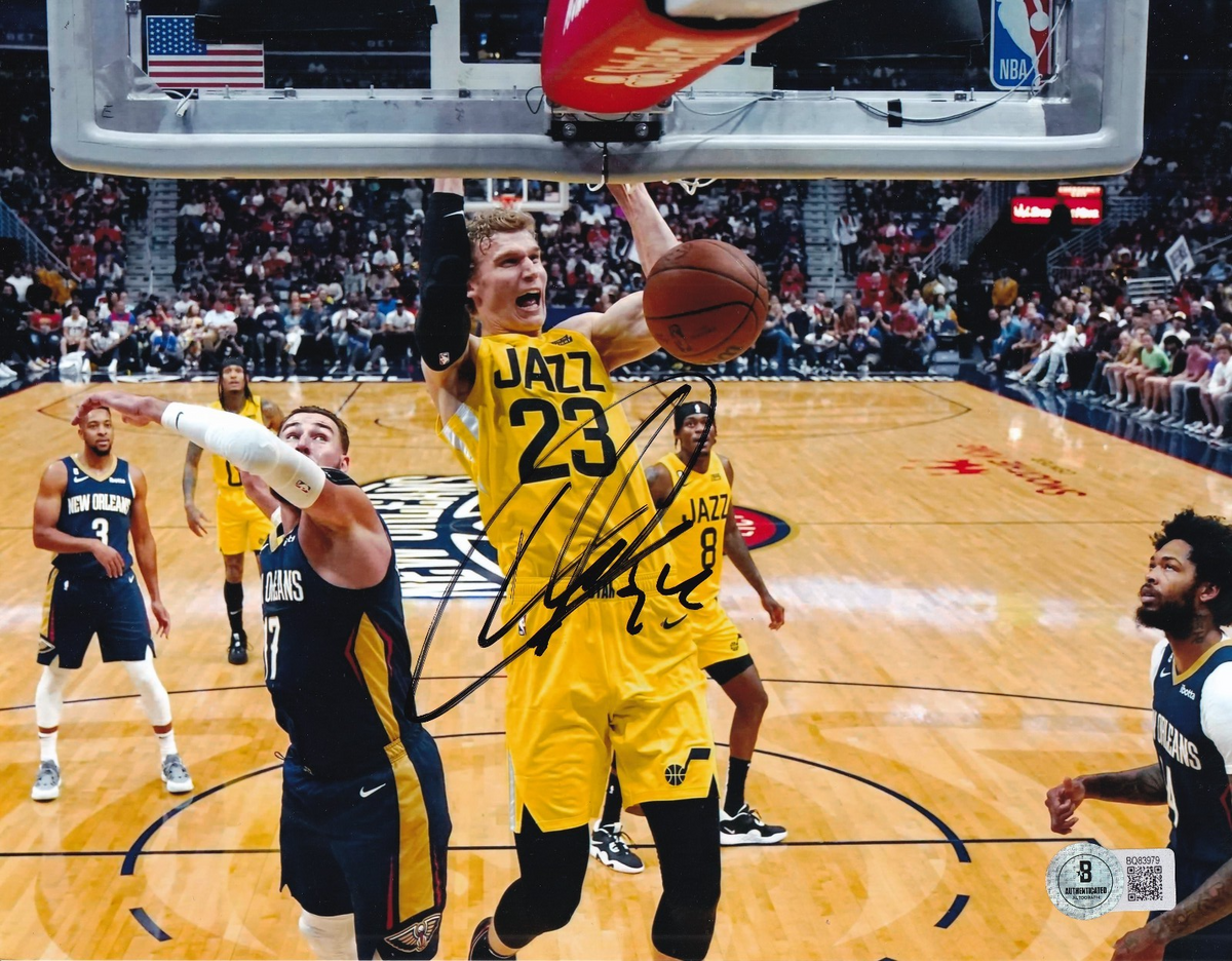 LAURI MARKKANEN signed (UTAH JAZZ) basketball 8X10 photo BECKETT BAS BQ83979