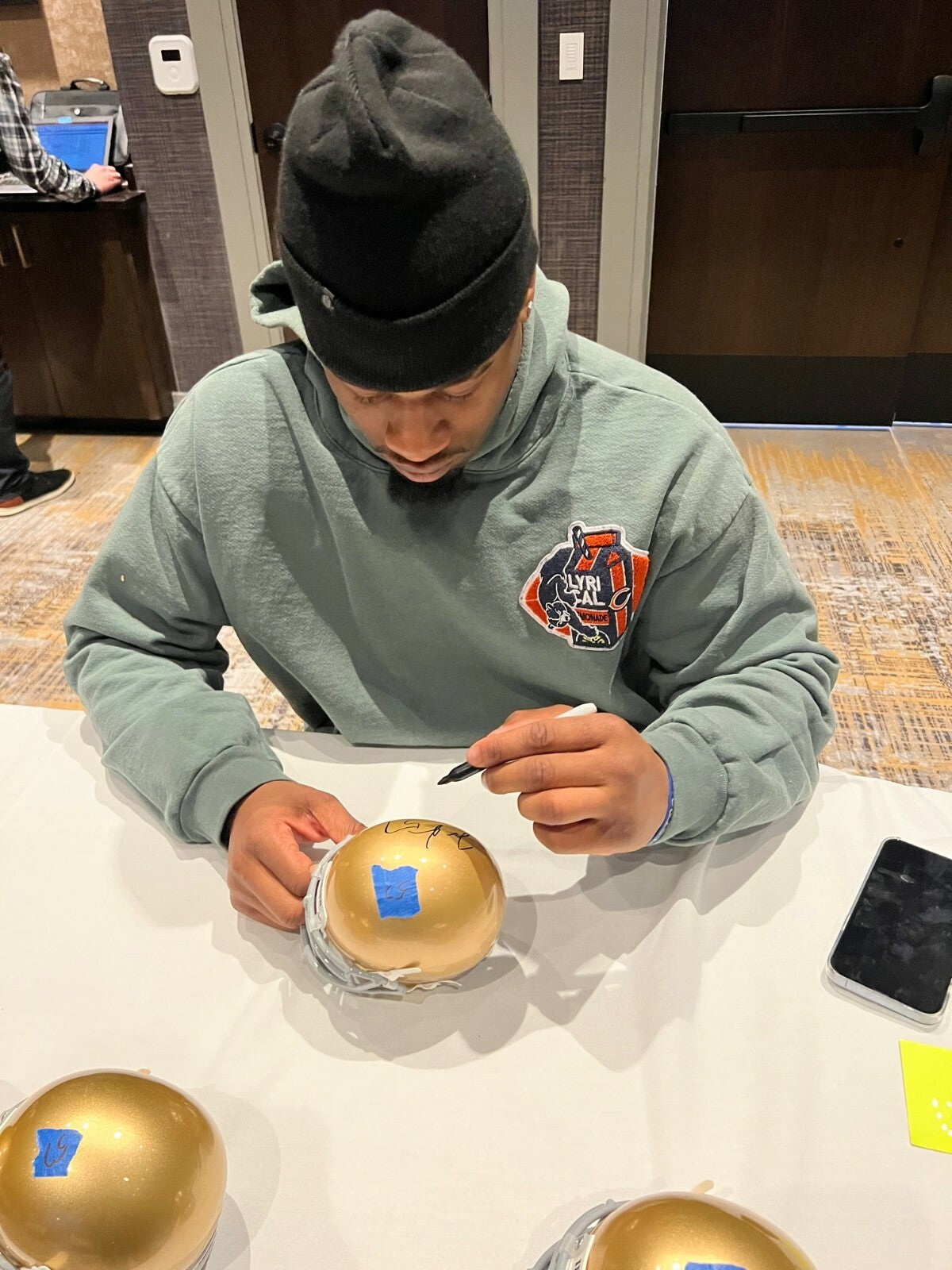 JAYSON ADEMILOLA signed (NOTRE DAME FIGHTING IRISH) mini helmet JSA Witnessed