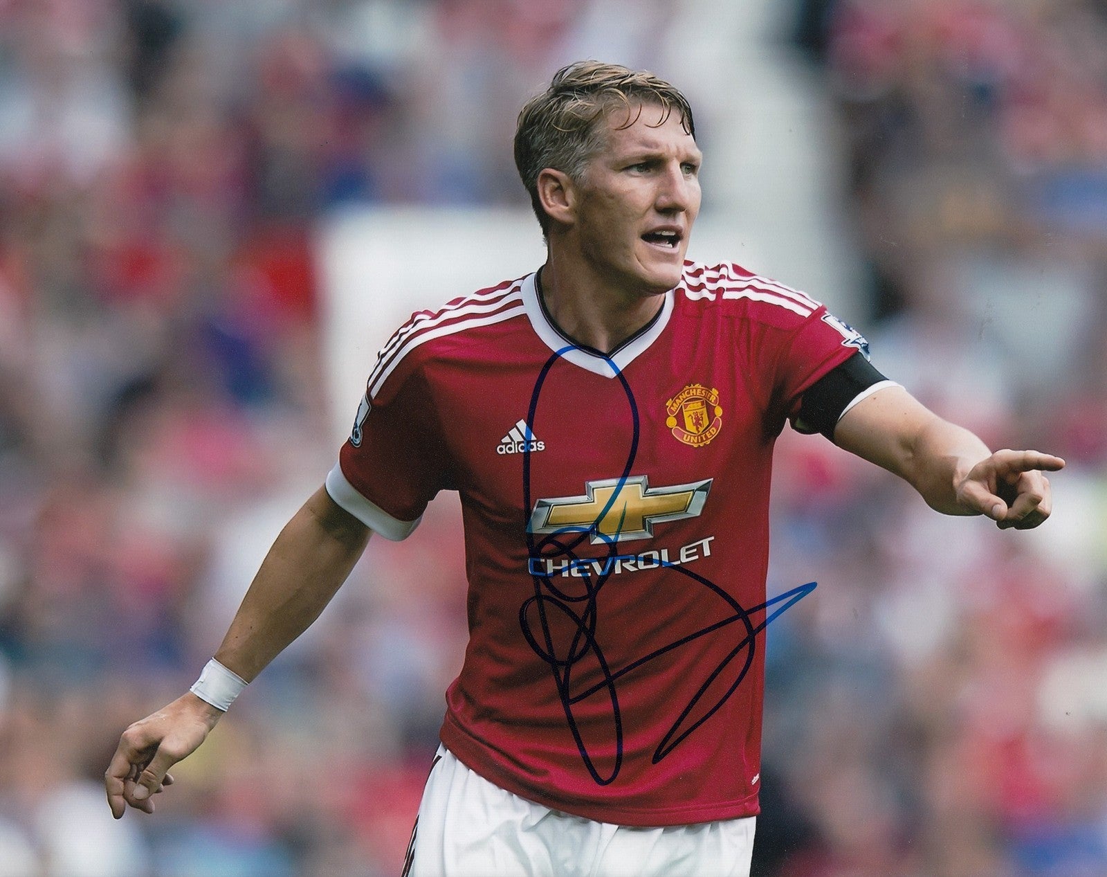BASTIAN SCHWEINSTEIGER signed (MANCHESTER UNITED) SOCCER 8X10 photo W/COA